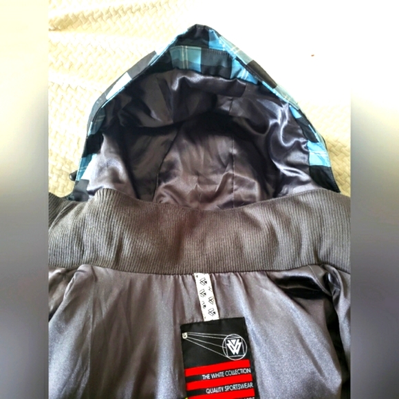 Burton Ski Coat - Picture 5 of 9